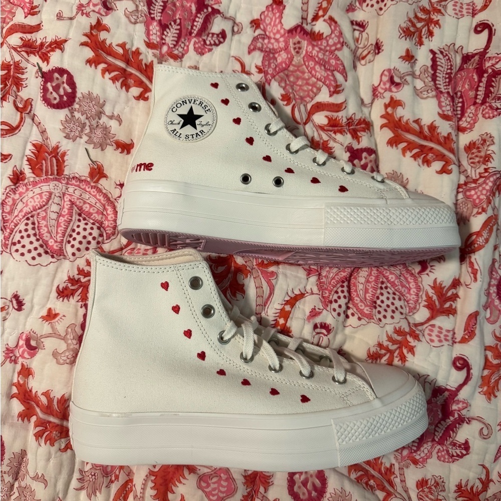 Converse White and Red High-Top Sneakers Classic Design - Picture 5 of 6
